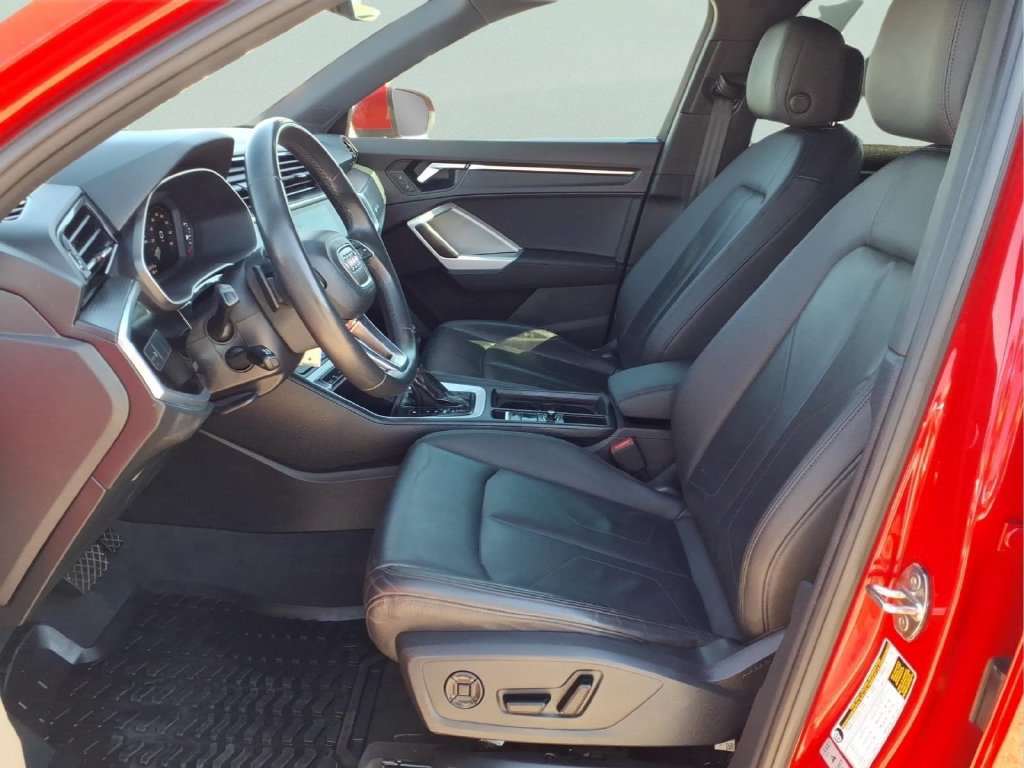Used 2022 Audi Q3 2.0T Premium AWD/4WD image 13