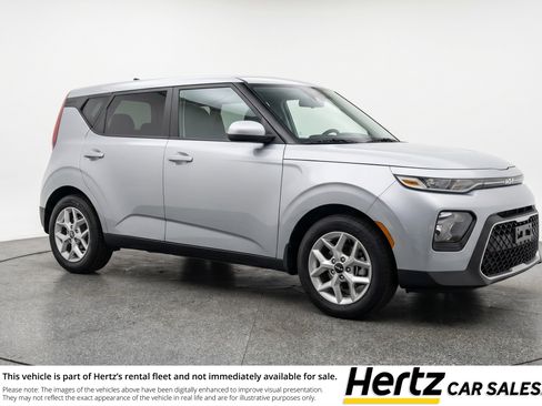 Used 2025 Kia Soul LX w/ LX Technology Package FWD image 1