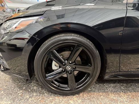 Used 2023 Nissan Sentra SR w/ SR Premium Package FWD image 29