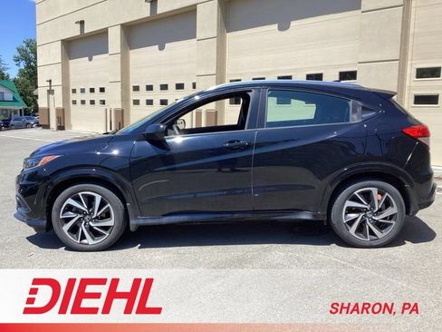 Used 2019 Honda HR-V Sport image 4