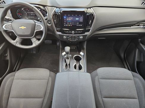 Certified 2023 Chevrolet Traverse LT FWD image 32