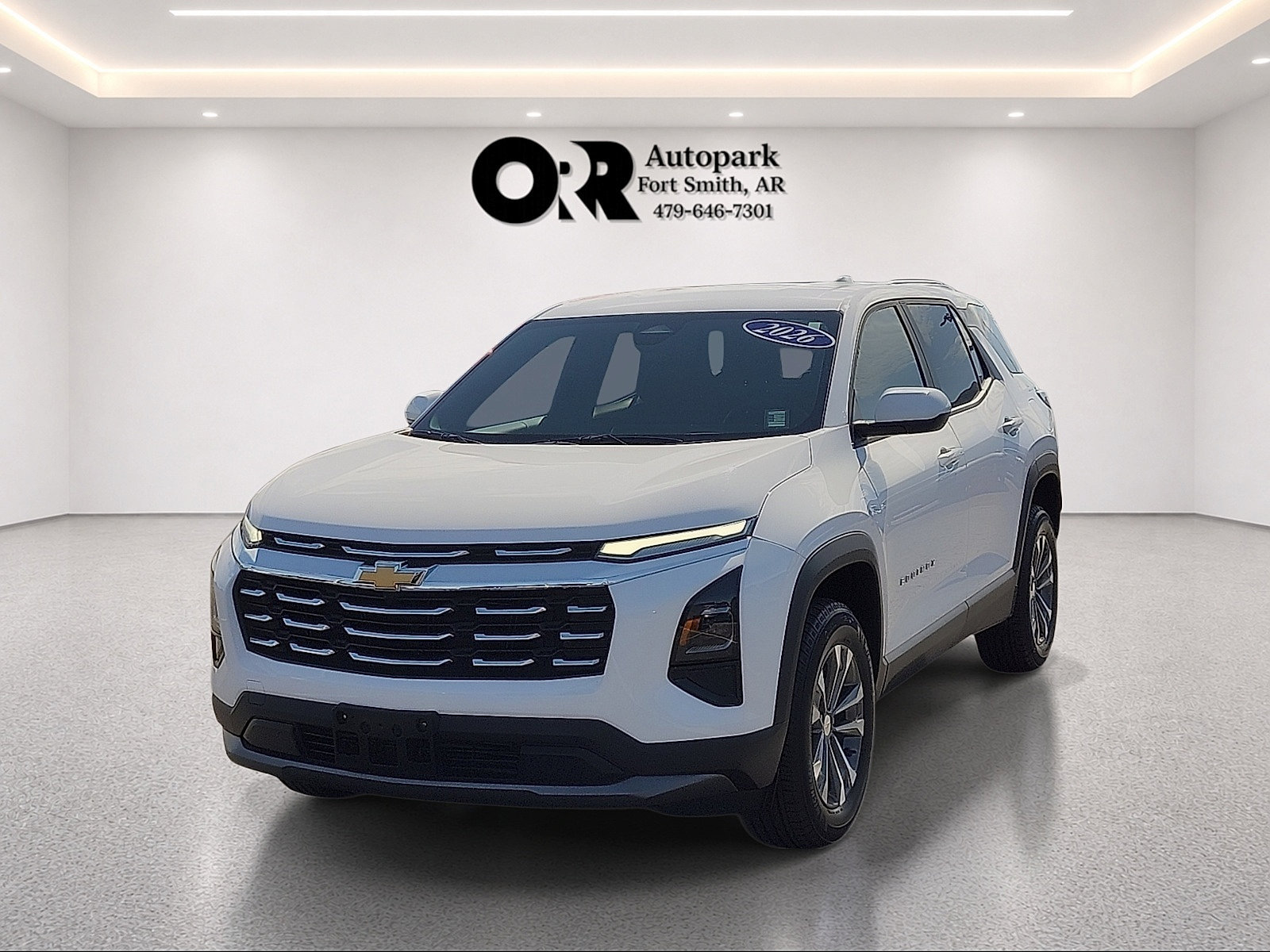 Used 2026 Chevrolet Equinox LT AWD/4WD image 2