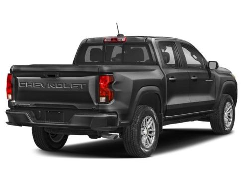 Used 2023 Chevrolet Colorado LT image 2