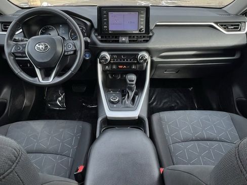 Used 2020 Toyota RAV4 XLE image 20