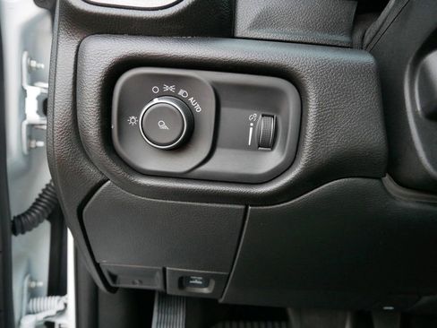 Used 2024 RAM 3500 Tradesman image 16