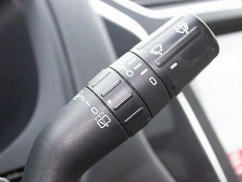 Used 2018 Ford Explorer Platinum image 29