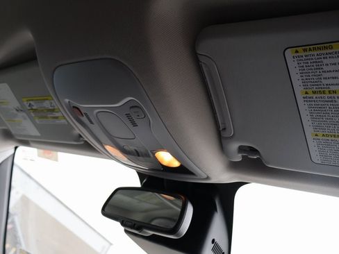 Used 2023 Jeep Renegade Trailhawk image 14