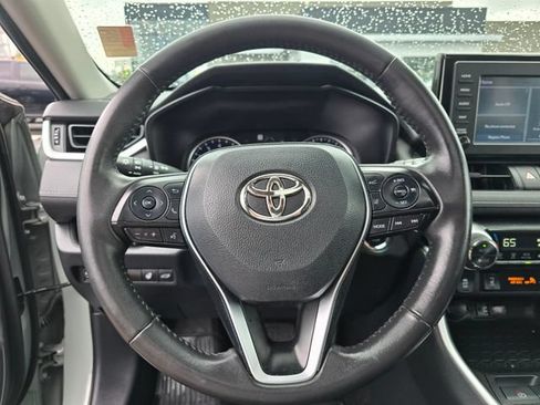 Used 2019 Toyota RAV4 XLE AWD/4WD image 26