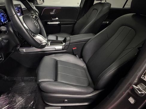 Used 2025 Mercedes-Benz EQB 300 4MATIC image 22