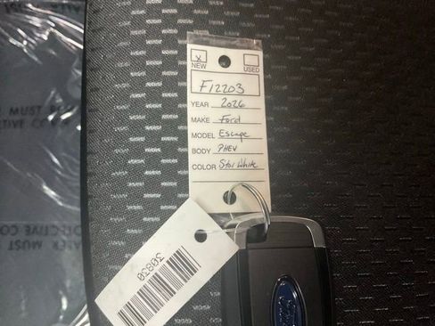 New 2026 Ford Escape SE w/ Class II Trailer Tow Package image 16