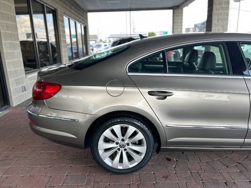 Used 2012 Volkswagen CC Sport FWD image 19