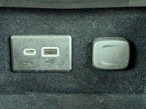 Used 2021 Cadillac XT4 Luxury image 25