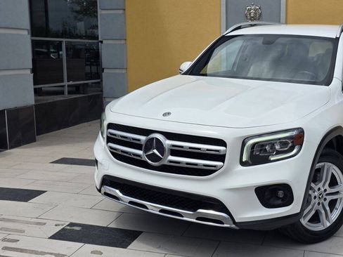 Used 2020 Mercedes-Benz GLB 250 w/ Premium Package image 3