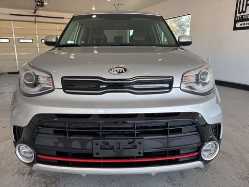Used 2019 Kia Soul ! w/ Technology Package image 2