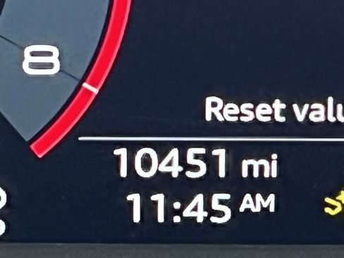 Used 2025 Audi Q3 2.0T Premium image 22