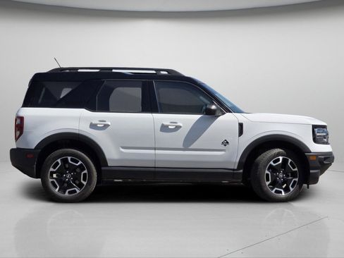 Certified 2022 Ford Bronco Sport Outer Banks w/ Tech Package AWD/4WD image 24