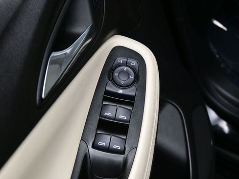 Used 2024 Buick Encore GX Sport Touring FWD image 13