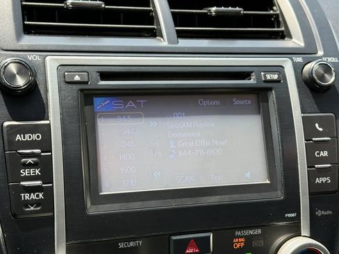 Used 2012 Toyota Camry SE FWD image 14