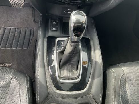 Used 2020 Nissan Rogue SL w/ Premium Package AWD/4WD image 23