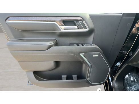 Certified 2022 Chevrolet Silverado 1500 LTZ w/ LTZ Premium Package image 26