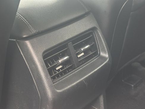Used 2024 Ford Edge SEL AWD/4WD image 22