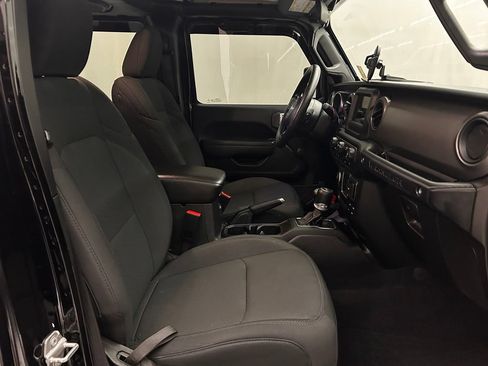 Used 2022 Jeep Wrangler Unlimited Sport AWD/4WD image 17