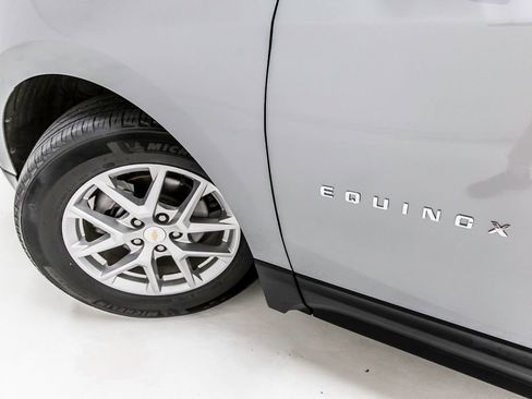 Used 2023 Chevrolet Equinox LS FWD image 13