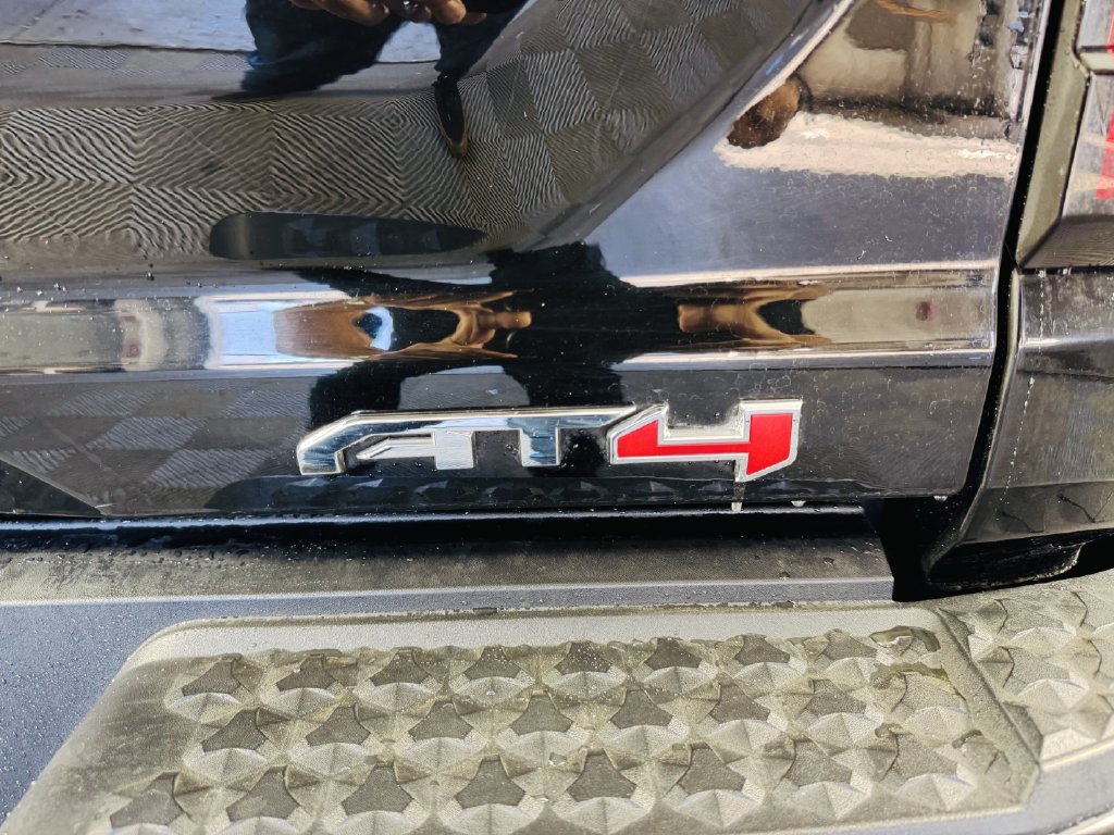 Used 2023 GMC Canyon AT4 AWD/4WD image 26
