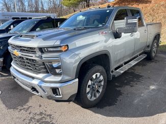 Used 2024 Chevrolet Silverado 2500 LT w/ All Star Edition video 2