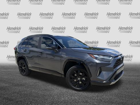 Used 2022 Toyota RAV4 XSE AWD/4WD image 2