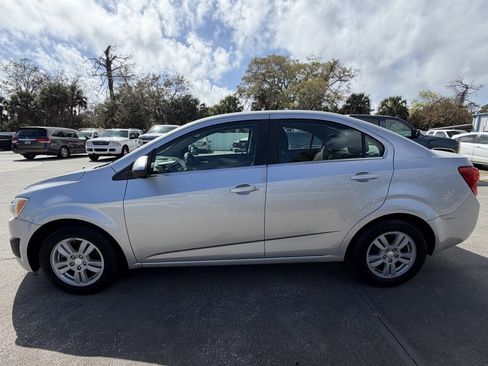 Used 2014 Chevrolet Sonic LT image 5