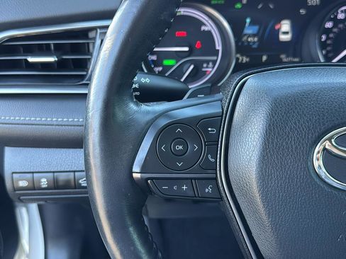 Used 2021 Toyota Camry XSE image 16