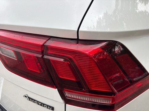 Certified 2024 Volkswagen Tiguan SE R-Line AWD/4WD image 8