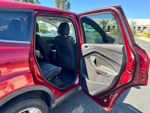 Used 2013 Ford Escape SE FWD image 25