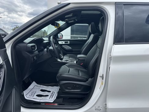Used 2024 Ford Explorer ST w/ Equipment Group 401A AWD/4WD image 5