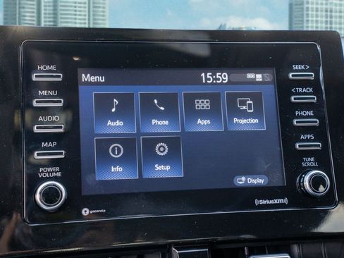 Used 2024 Toyota Camry SE image 34