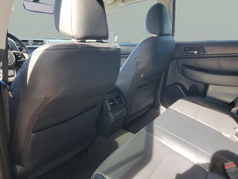 Used 2019 Subaru Outback 2.5i Limited image 12