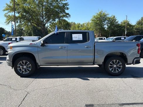 Used 2023 Chevrolet Silverado 1500 RST w/ Convenience Package II AWD/4WD image 4