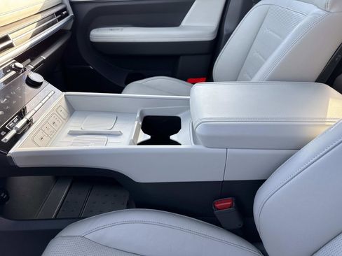 Used 2024 Hyundai Santa Fe Limited image 15