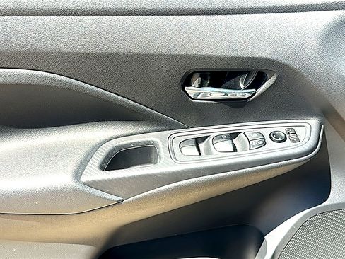 Used 2025 Nissan Versa SV w/ Trunk Package FWD image 16