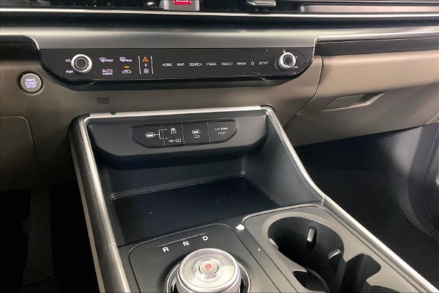 New 2027 Kia Carnival LXS FWD image 7