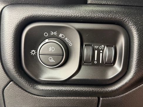 Used 2021 RAM 1500 Laramie w/ Sport Appearance Package AWD/4WD image 46