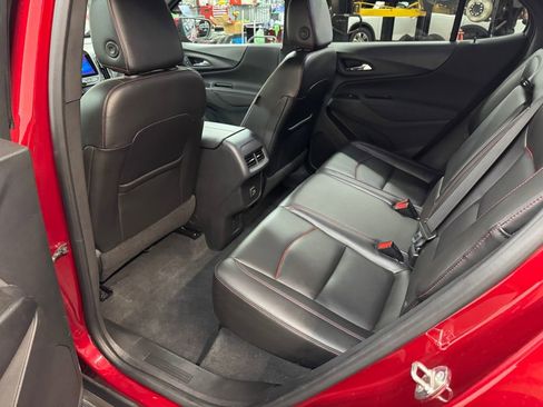 Used 2022 Chevrolet Equinox RS w/ RS Leather Package AWD/4WD image 16