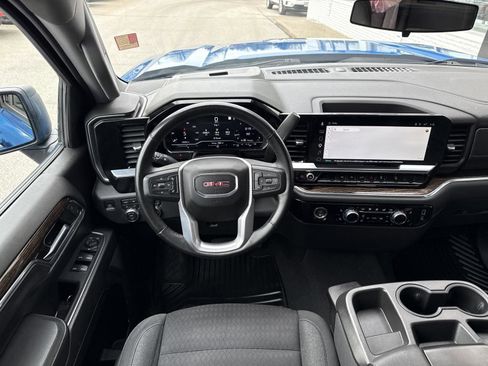 Used 2023 GMC Sierra 1500 Elevation w/ X31 Off-Road Package AWD/4WD image 15