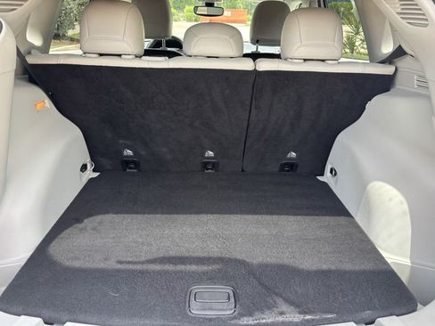Used 2018 Jeep Compass Latitude w/ Popular Equipment Group FWD image 26