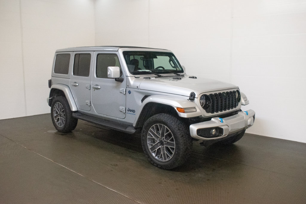 Used 2024 Jeep Wrangler High Altitude AWD/4WD image 1