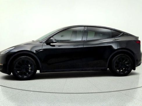 Used 2021 Tesla Model Y Long Range AWD/4WD image 8