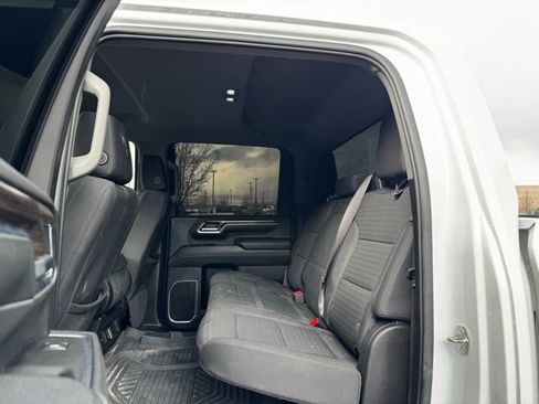 Used 2024 Chevrolet Silverado 2500 LT image 9