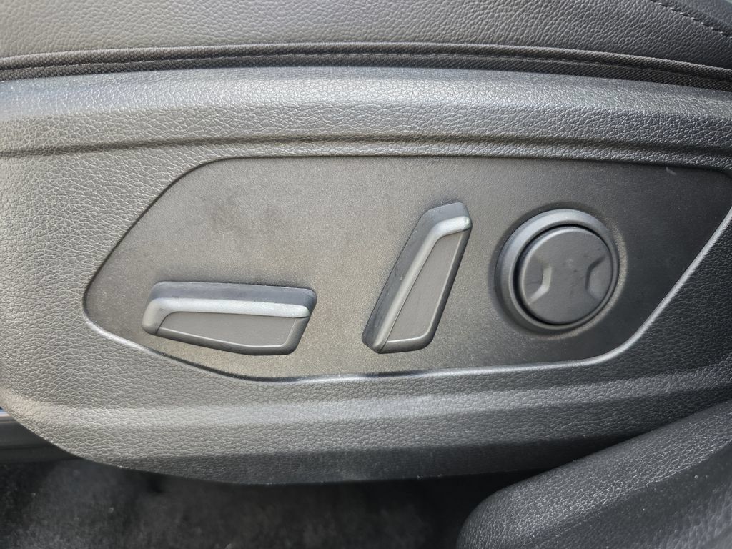 Certified 2025 Kia Sportage EX FWD image 25