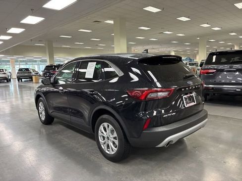 Used 2023 Ford Escape Active AWD/4WD image 5